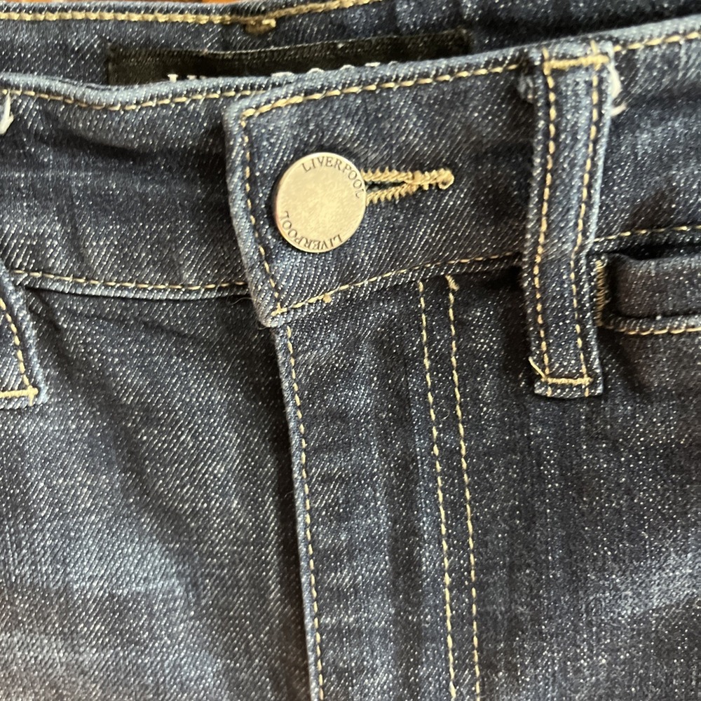 Liverpool‎ Women's High Rise Straight Leg Jeans Size 8 / 29 Dark Wash Stretch - Picture 4 of 11